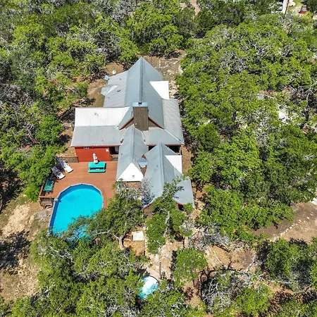 The Cabin At Rooster Ridge